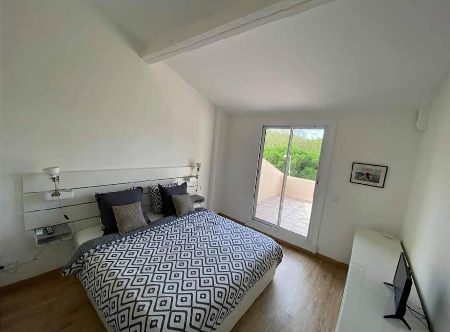 L'Atelier Marin Sur Le Port Des Marines Apartment Коголен Екстериор снимка