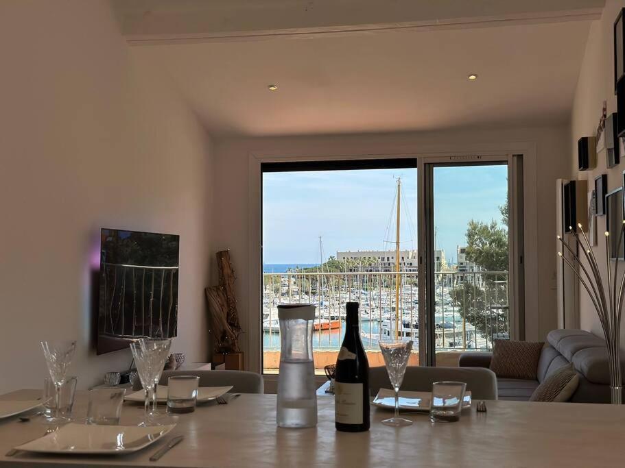 L'Atelier Marin Sur Le Port Des Marines Apartment Коголен Екстериор снимка
